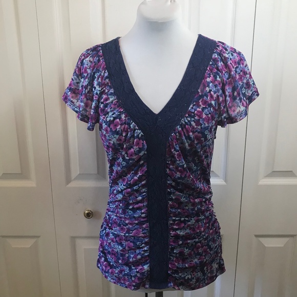 Elle Tops - Elle Purple Floral Center Ruched V-Neck Flirty Top